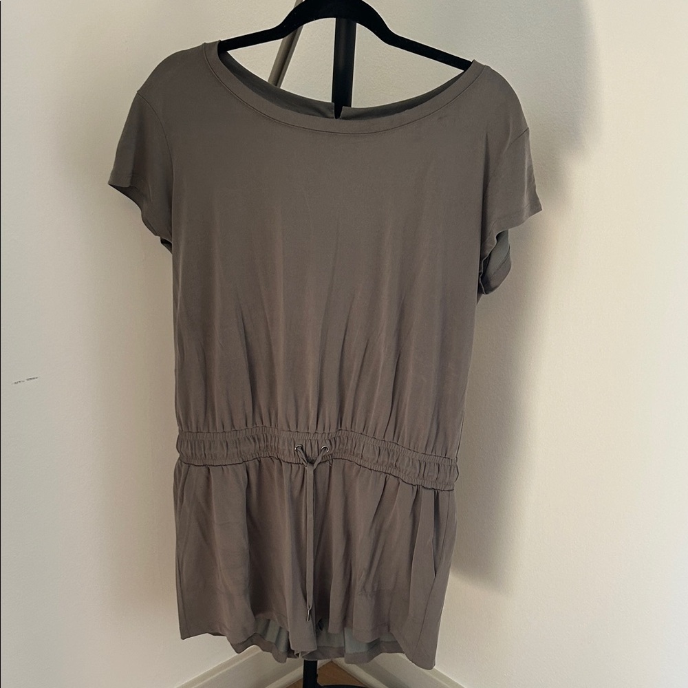 Splendid Gray Short Sleeve Romper